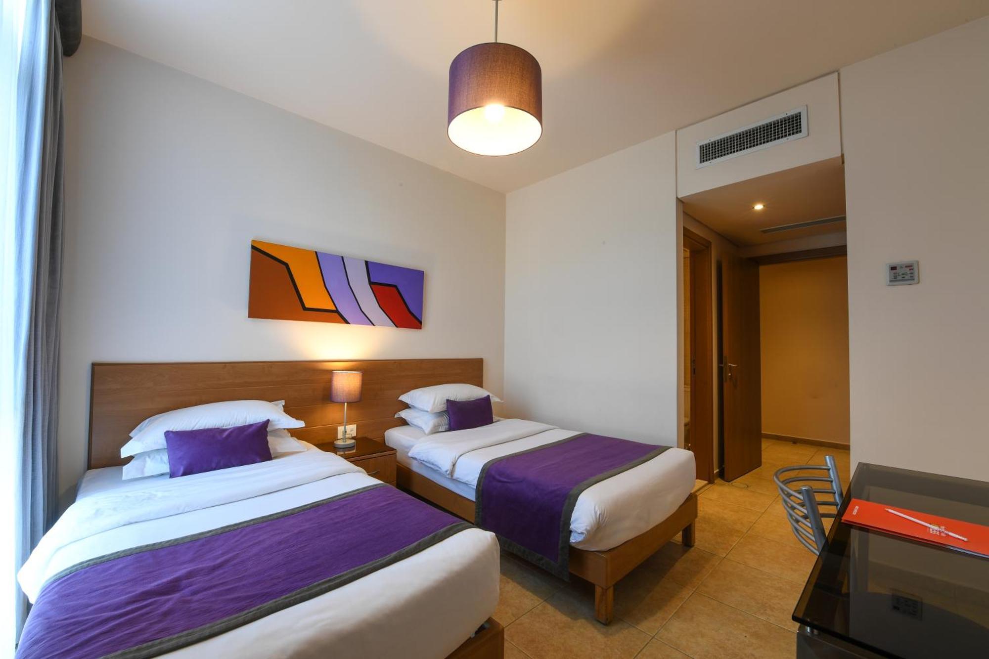 The Smallville Xpress Beirut Eksteriør bilde