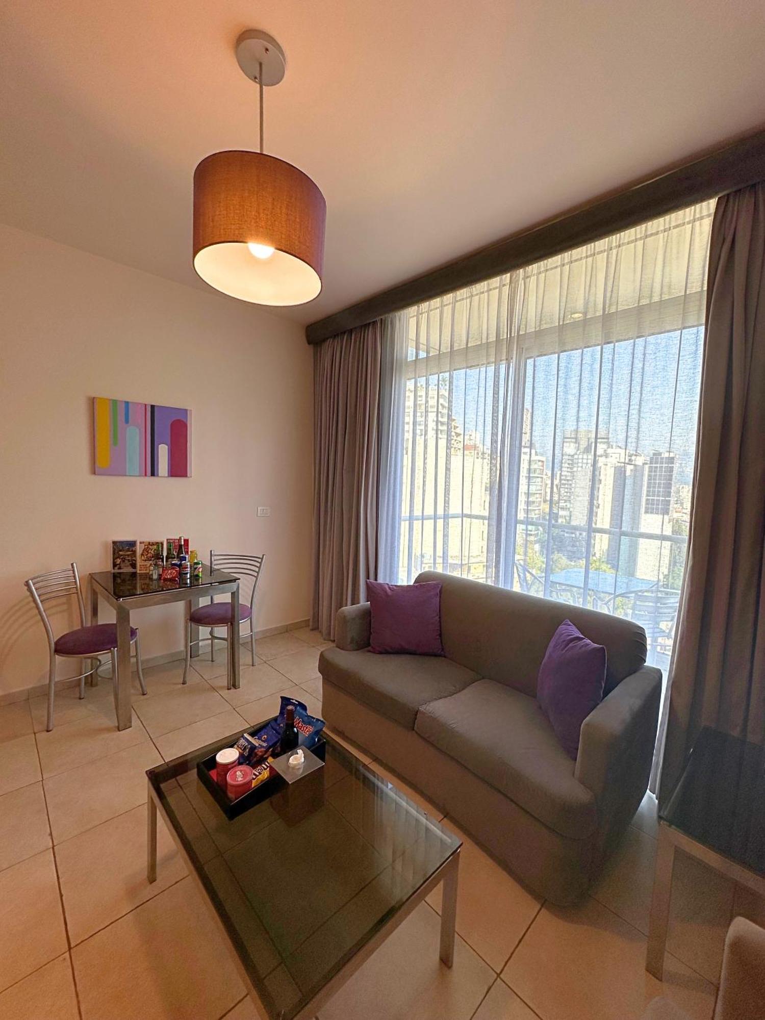 The Smallville Xpress Beirut Eksteriør bilde